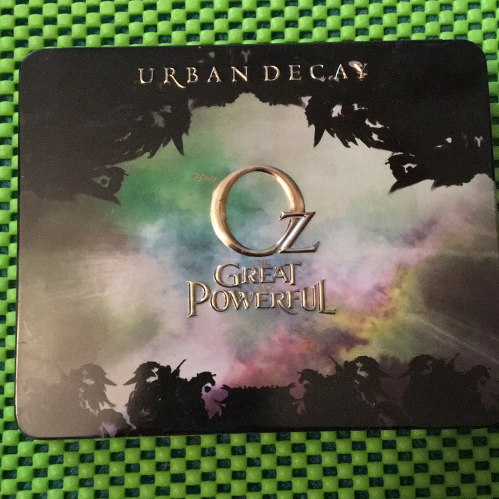 RARE Urban Decay Oz the Great and Powerful